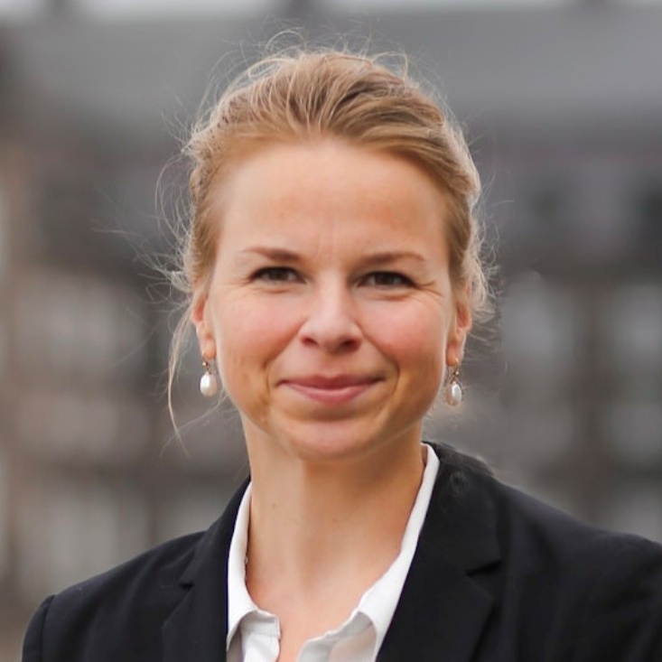 Mieke Bak